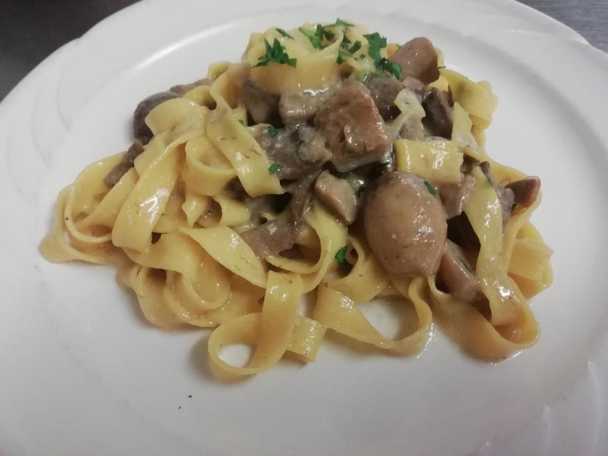 Albergo Ristorante Leon D'Oro Есте Екстер'єр фото